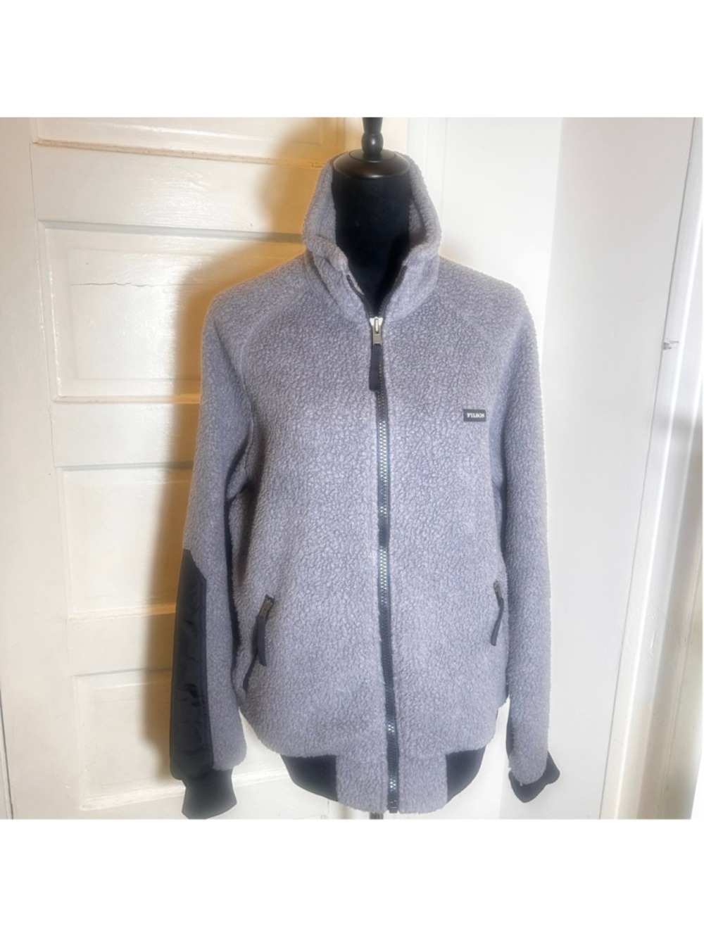 Men's Filson Gray & Black Fleece Jacket Medium Outdoors Hiking